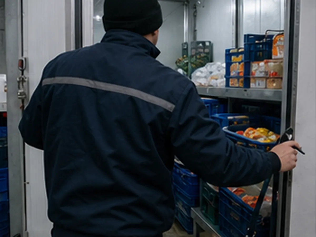 Схема доставки молочной продукции с договором и закрывающими документами